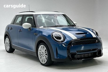 Blue 2023 Mini Cooper Hatchback S Classic 5D Hatch