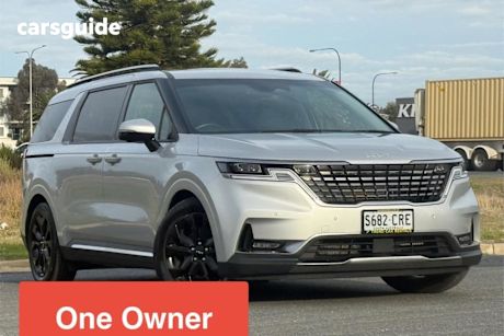 Silver 2022 Kia Carnival Wagon Platinum