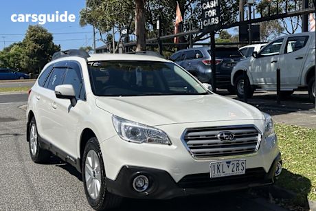 White 2017 Subaru Outback Wagon 2.0D