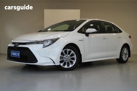 White 2022 Toyota Corolla Sedan Ascent Sport Hybrid