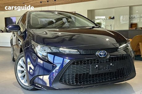 2022 Toyota Corolla Sedan Ascent Sport Hybrid