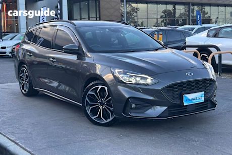 Grey 2019 Ford Focus Wagon ST-Line