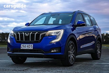 2025 Mahindra XUV700 Wagon AX7