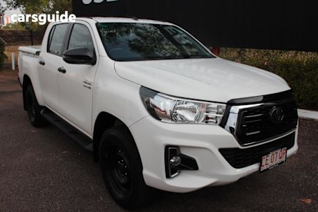 White 2020 Toyota Hilux Double Cab Pick Up SR HI-Rider