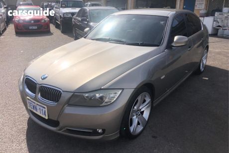 Brown 2010 BMW 320I Sedan Executive