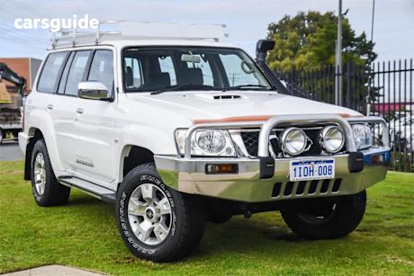 White 2010 Nissan Patrol Wagon ST (4X4)