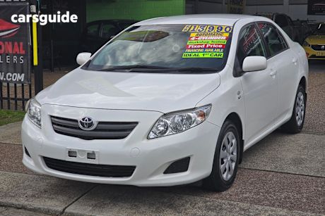 White 2008 Toyota Corolla Sedan