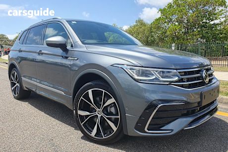 Grey 2023 Volkswagen Tiguan Wagon 162TSI R-Line