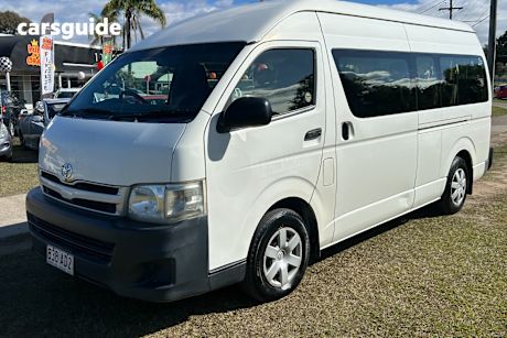 White 2013 Toyota Hiace Bus Commuter