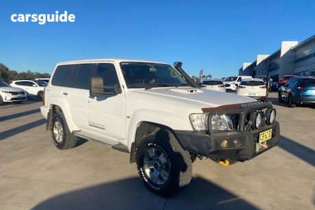 White 2013 Nissan Patrol Wagon ST (4X4)