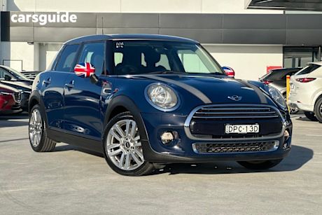 Blue 2017 Mini Cooper Hatchback 5D Hatch