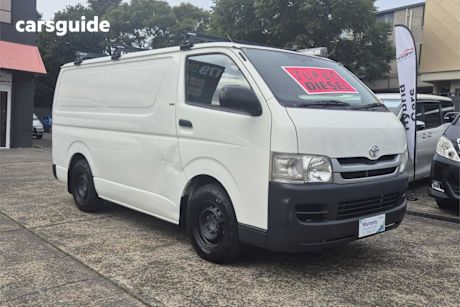 White 2009 Toyota Hiace Van LWB
