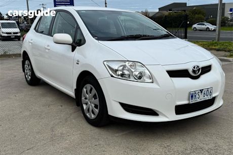 White 2008 Toyota Corolla Hatchback Ascent