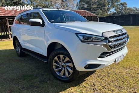 White 2022 Isuzu MU-X Wagon LS-U (4X4)