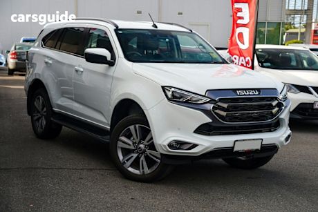 White 2023 Isuzu MU-X Wagon LS-T (4X4)