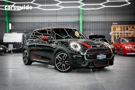 Green 2015 Mini Cooper Hatchback JCW