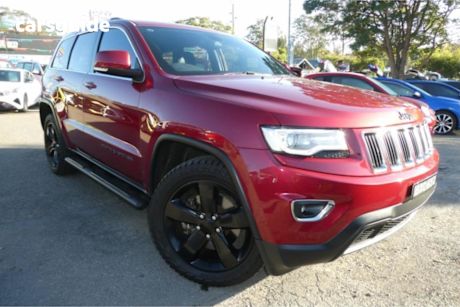 Red 2015 Jeep Grand Cherokee Wagon Laredo (4X4)