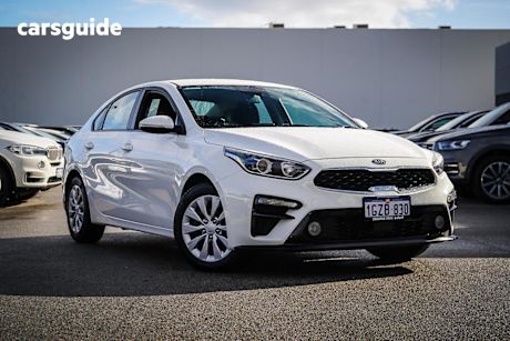 White 2019 Kia Cerato Sedan S