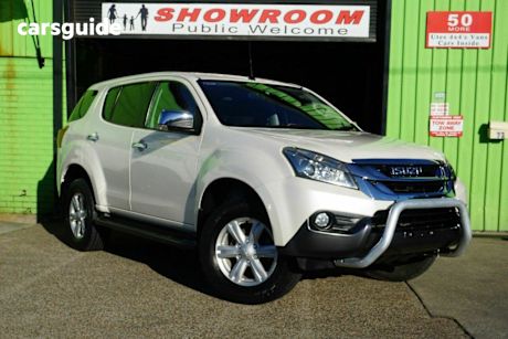 White 2014 Isuzu MU-X Wagon LS-M (4X4)