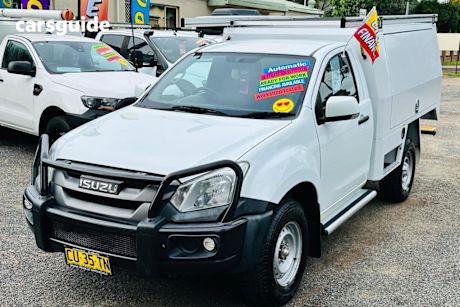 White 2019 Isuzu D-MAX Cab Chassis SX (4X4)