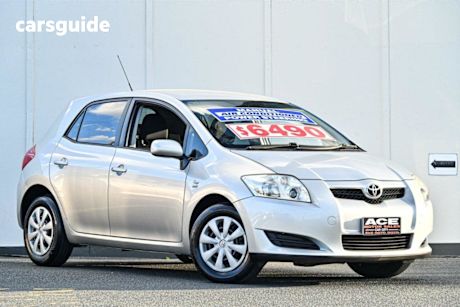 Silver 2007 Toyota Corolla Hatchback Ascent