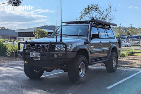 Green 2004 Nissan Patrol Wagon ST (4X4)