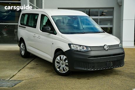White 2025 Volkswagen Caddy Commercial TSI220 Cargo Crewvan LWB DSG