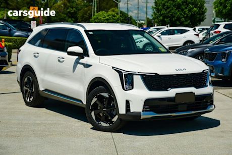 White 2025 Kia Sorento Wagon Sport+ 7 Seat