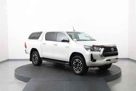 White 2021 Toyota Hilux Double Cab Pick Up SR5 + Premium Interior (4X4)