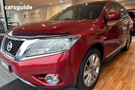 Red 2016 Nissan Pathfinder Wagon TI (4X2)