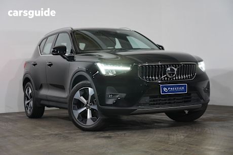 Black 2023 Volvo XC40 Wagon Ultimate B4 Bright Mhev