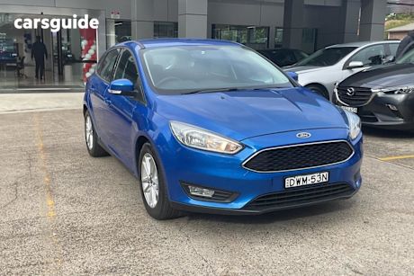 Blue 2018 Ford Focus Hatchback Trend