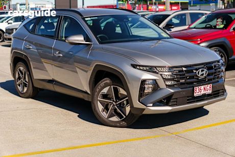 Silver 2024 Hyundai Tucson Wagon (FWD)