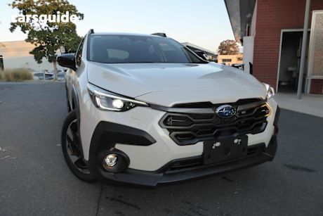 White 2025 Subaru Crosstrek Wagon AWD 2.0S