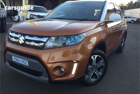 Orange 2015 Suzuki Vitara Wagon RT-X (4X4)