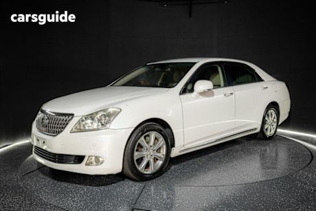 White 2009 Toyota Crown Sedan Majesta G Type F Package Sedan Auto 4.6i