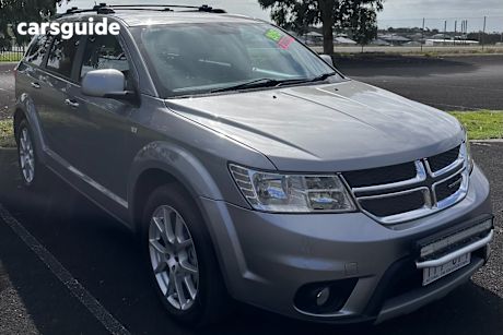 Silver 2015 Dodge Journey Wagon R/T