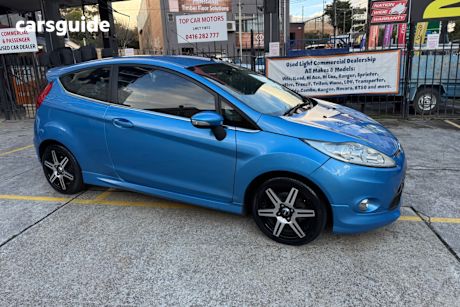 Blue 2010 Ford Fiesta Hatchback Zetec