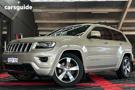 Gold 2014 Jeep Grand Cherokee Wagon Overland (4X4)