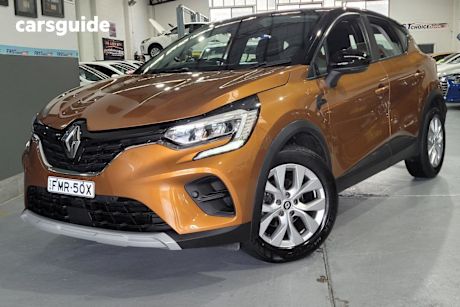 Orange 2022 Renault Captur Wagon ZEN