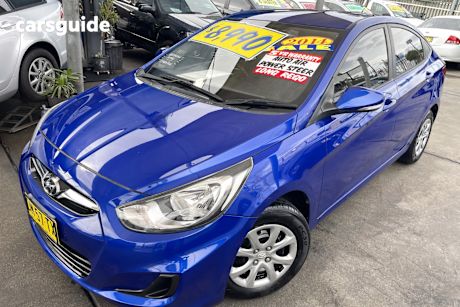 Blue 2014 Hyundai Accent Sedan Active