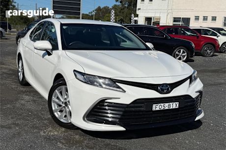 White 2022 Toyota Camry Sedan Ascent
