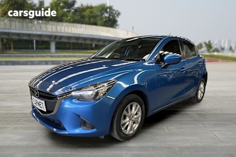 Blue 2016 Mazda 2 Hatchback Maxx