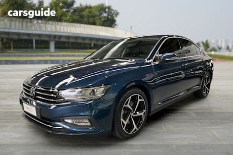 Blue 2021 Volkswagen Passat Sedan 140TSI Business