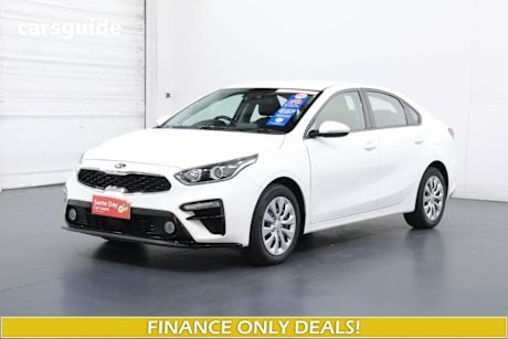 White 2019 Kia Cerato Sedan S