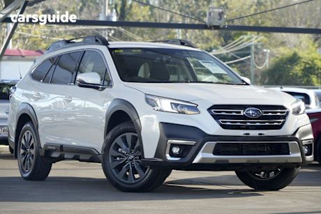 White 2023 Subaru Outback Wagon AWD