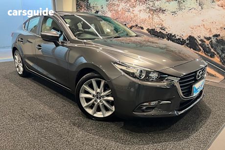 Grey 2018 Mazda 3 Sedan SP25