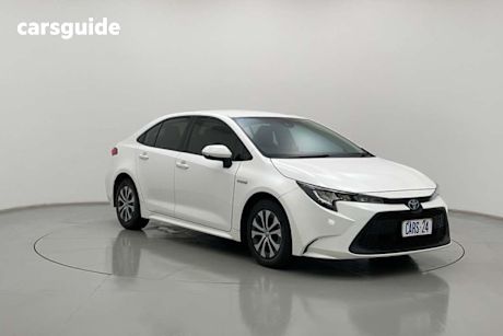2020 Toyota Corolla Sedan Ascent Sport (hybrid)