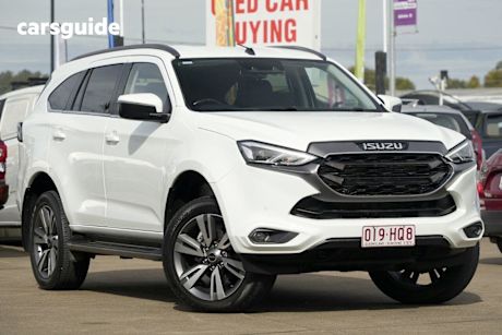 White 2023 Isuzu MU-X Wagon LS-T (4X4)