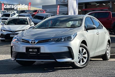 Silver 2018 Toyota Corolla Sedan Ascent